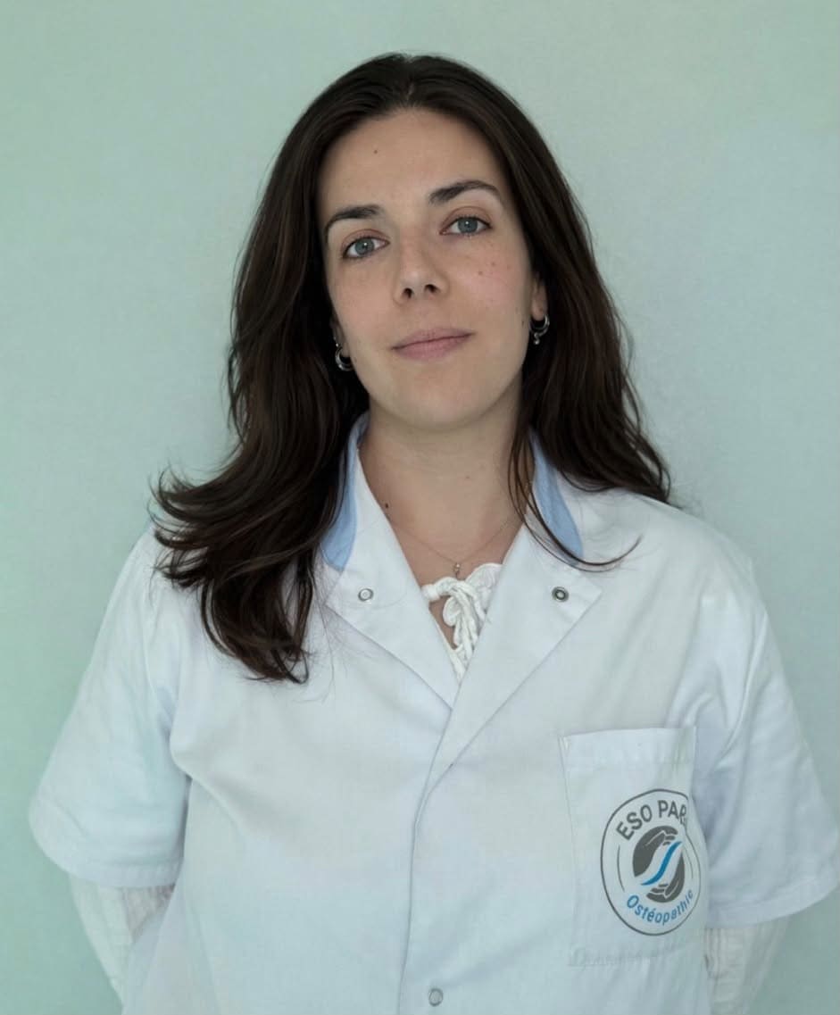 Eline ASSOUS ostéopathe à domicile Île-de-France